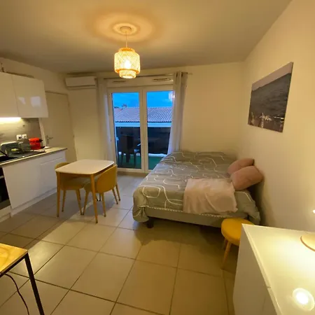 A 3 Mn A Pied Des Thermes