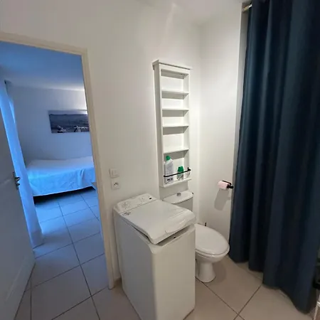 A 3 Mn A Pied Des Thermes Balaruc-les-Bains